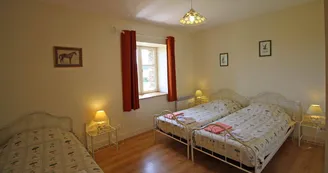 Gite" La Feuillardière" à Champagnac La Riviere en Haute-Vienne chambre en haut_33 Gite" La Feuillardière" à Champagnac La Riviere en Haute-Vienne chambre en haut_33