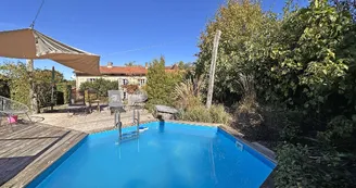 Gîte 'La Maison' à Saint Auvent en Haute-Vienne (Nouvelle Aquitaine) - salle commune_45