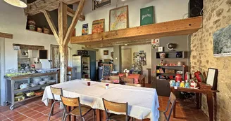 Gîte 'La Maison' à Saint Auvent en Haute-Vienne (Nouvelle Aquitaine) - salle commune_40