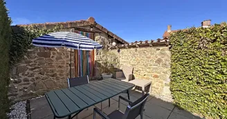 Chambre d'hôtes 'La Cabane' à Saint Auvent en Haute-Vienne (Nouvelle Aquitaine)_2