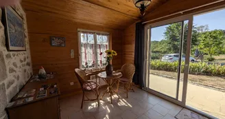Gite de la Petite Lisonne - commune de Marval en Haute-vienne - Limousin - veranda_10