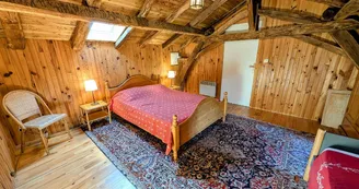 Gite du Canal à Brie, commune de Champagnac La Riviere en Haute-Vienne - chambre 3 étage_13